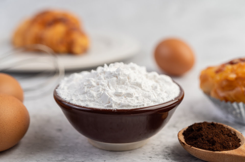 Como se alimentar melhor? Veja 7 receitas simples para fazer no dia a dia 4 pao cozido com ingredientes ovos e farinha de tapioca em um copo